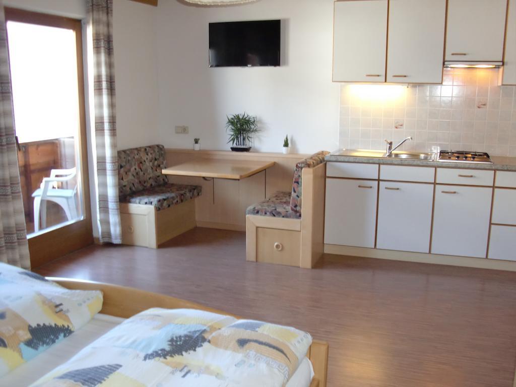 Grossstahlhof Mountain & Panorama View Apartment Ahrntal Стая снимка